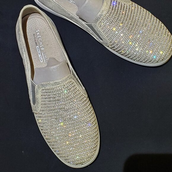 Skechers Street Women’s Sz 11 Silver Rhinestones Pearls Slip On Sneakers (801W) - Picture 1 of 8